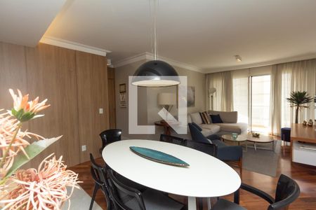 Sala de apartamento para alugar com 3 quartos, 110m² em Itaim Bibi, São Paulo