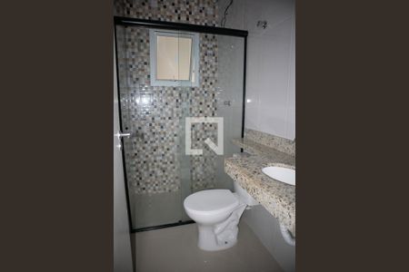 Banheiro de apartamento à venda com 1 quarto, 33m² em Vila Nivi, São Paulo