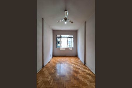 Sala de apartamento para alugar com 2 quartos, 85m² em Icaraí, Niterói