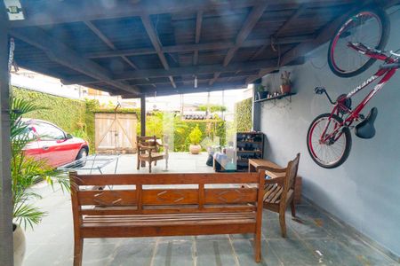 Casa à venda com 200m², 3 quartos e 3 vagasQuintal