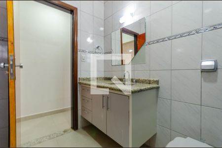 Casa para alugar com 150m², 2 quartos e 1 vaga Casa para alugar com 150m², 2 quartos e 1 vagaBanheiro