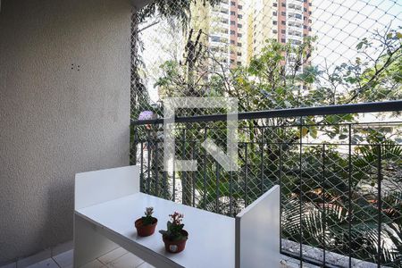 Apartamento à venda com 61m², 3 quartos e 1 vaga Apartamento à venda com 61m², 3 quartos e 1 vagaVaranda