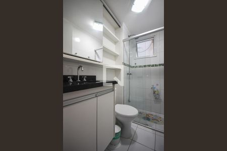 Apartamento à venda com 61m², 3 quartos e 1 vaga Apartamento à venda com 61m², 3 quartos e 1 vagaBanheiro