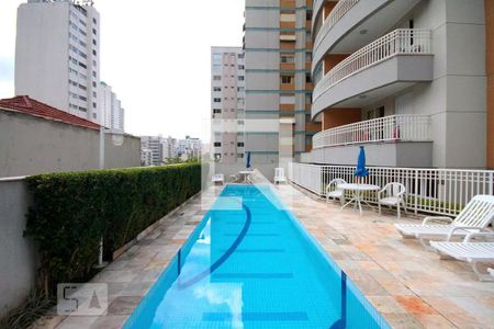 Apartamento para alugar com 55m², 2 quartos e 1 vaga Apartamento para alugar com 55m², 2 quartos e 1 vagaÁrea comum - Piscina