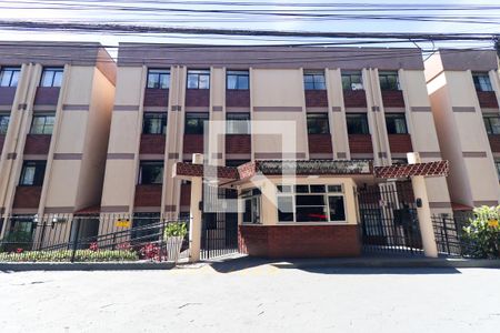 Apartamento para alugar com 74m², 3 quartos e 1 vagaFachado do condomínio