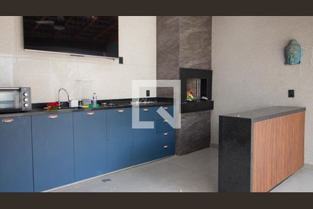 Casa à venda com 210m², 4 quartos e 3 vagas