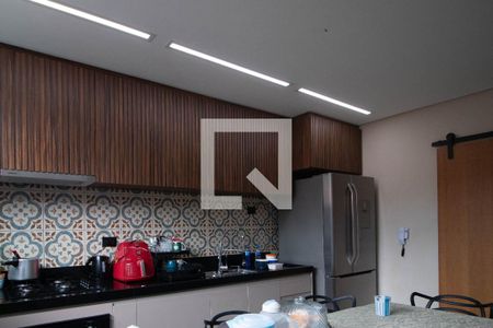 Casa à venda com 210m², 4 quartos e 3 vagas