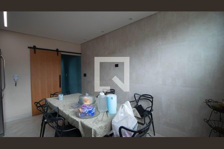 Casa à venda com 210m², 4 quartos e 3 vagas