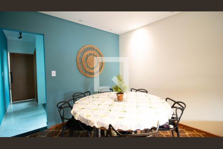 Casa à venda com 4 quartos, 210m² em Vila Mazzei, São Paulo