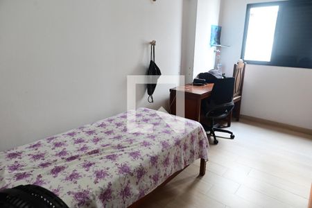 Apartamento para alugar com 73m², 2 quartos e 1 vagaQuarto