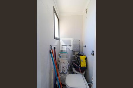 Apartamento à venda com 75m², 2 quartos e 1 vaga Apartamento à venda com 75m², 2 quartos e 1 vagaBanheiro de serviço