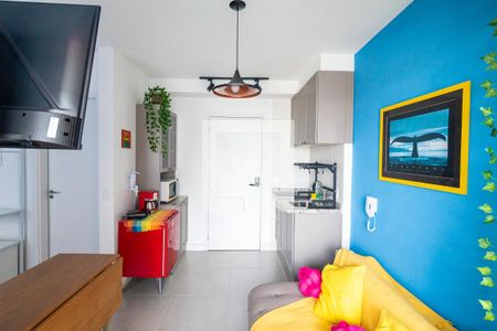 Sala/Cozinha de kitnet/studio para alugar com 1 quarto, 28m² em Chácara Inglesa, São Paulo