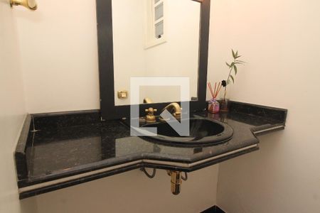 Apartamento à venda com 135m², 3 quartos e sem vaga Apartamento à venda com 135m², 3 quartos e sem vagaLavabo