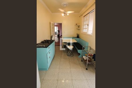 Apartamento à venda com 135m², 3 quartos e sem vaga Apartamento à venda com 135m², 3 quartos e sem vagaCozinha