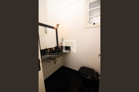 Apartamento à venda com 135m², 3 quartos e sem vaga Apartamento à venda com 135m², 3 quartos e sem vagaLavabo