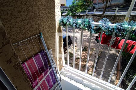 Apartamento à venda com 48m², 2 quartos e 1 vaga Apartamento à venda com 48m², 2 quartos e 1 vagavaranda