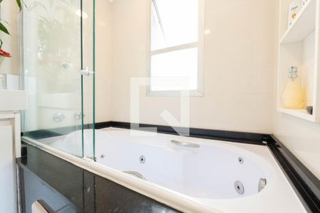 Apartamento para alugar com 50m², 1 quarto e 1 vaga Apartamento para alugar com 50m², 1 quarto e 1 vagaBanheiro da Suíte