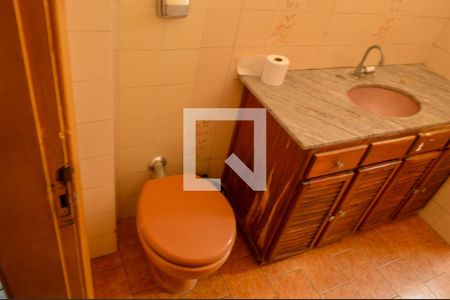 Casa para alugar com 509m², 5 quartos e 2 vagas Casa para alugar com 509m², 5 quartos e 2 vagasBanheiro 1