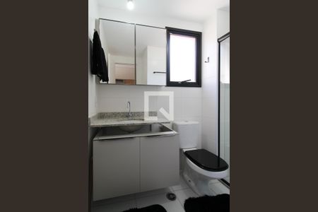 Banheiro de kitnet/studio à venda com 1 quarto, 24m² em Vila Olímpia, São Paulo