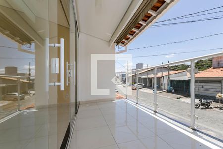 Sacada de casa de condomínio para alugar com 3 quartos, 187m² em Jardim Rubi, Mogi das Cruzes