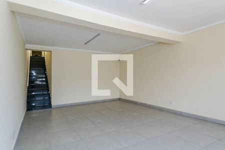 Garagem de casa de condomínio para alugar com 3 quartos, 187m² em Jardim Rubi, Mogi das Cruzes