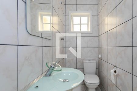 Lavabo de casa de condomínio para alugar com 3 quartos, 187m² em Jardim Rubi, Mogi das Cruzes