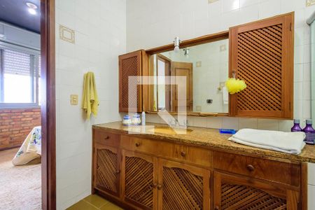 Casa à venda com 347m², 4 quartos e 3 vagas Casa à venda com 347m², 4 quartos e 3 vagasBanheiro da Suíte 3