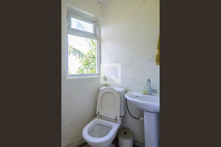 Casa à venda com 347m², 4 quartos e 3 vagas Casa à venda com 347m², 4 quartos e 3 vagasChurrasqueira