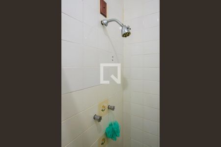 Casa à venda com 347m², 4 quartos e 3 vagas Casa à venda com 347m², 4 quartos e 3 vagasBanheiro da Suíte 2