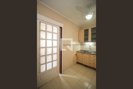 Apartamento para alugar com 98m², 3 quartos e sem vaga Apartamento para alugar com 98m², 3 quartos e sem vagaCozinha
