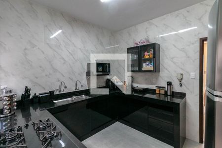 Casa à venda com 195m², 4 quartos e 3 vagasCozinha
