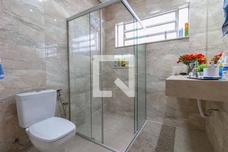 Casa à venda com 195m², 4 quartos e 3 vagasBanheiro Social