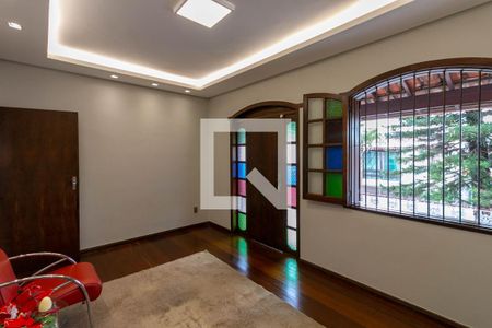 Sala de casa à venda com 4 quartos, 195m² em Alto Caiçaras, Belo Horizonte