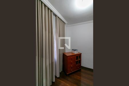 Casa à venda com 195m², 4 quartos e 3 vagasQuarto Suíte