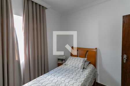 Casa à venda com 195m², 4 quartos e 3 vagasQuarto 2