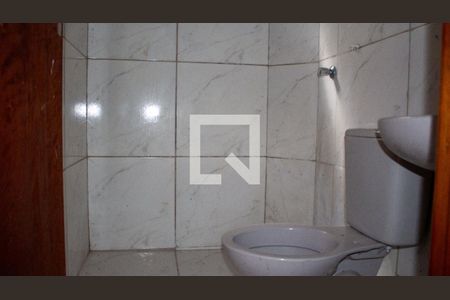 Banheiro  de casa para alugar com 2 quartos, 45m² em Colônia, Ribeirão Pires