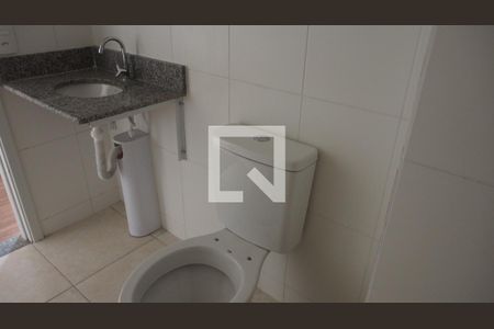 Banheiro de apartamento à venda com 3 quartos, 55m² em Jardim Carlos Gomes, Jundiaí