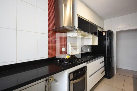 Apartamento à venda com 63m², 3 quartos e 2 vagas Apartamento à venda com 63m², 3 quartos e 2 vagasCozinha