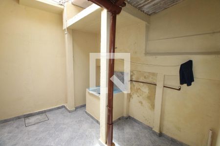 Área de Serviço de casa para alugar com 2 quartos, 70m² em Oswaldo Cruz, Rio de Janeiro