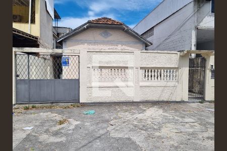 Fachada de casa para alugar com 2 quartos, 70m² em Oswaldo Cruz, Rio de Janeiro
