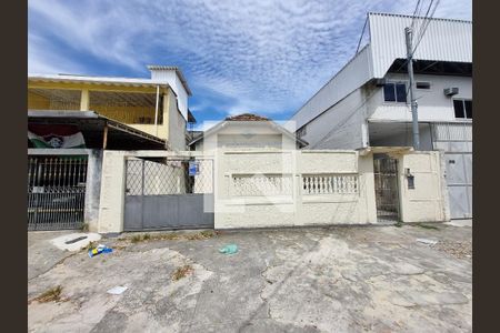 Casa para alugar com 70m², 2 quartos e sem vaga Casa para alugar com 70m², 2 quartos e sem vagaFachada