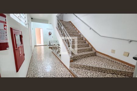 Apartamento para alugar com 110m², 3 quartos e 1 vagaEscada