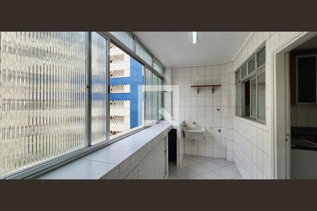 Apartamento para alugar com 110m², 3 quartos e 1 vagaÁrea de Serviço