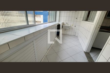Apartamento para alugar com 110m², 3 quartos e 1 vagaÁrea de Serviço