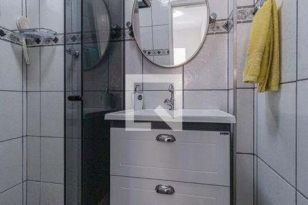 Banheiro de casa para alugar com 1 quarto, 85m² em Metalúrgicos, Osasco