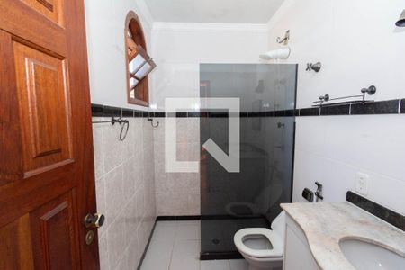 Casa à venda com 380m², 5 quartos e 2 vagasBanheiro da Suíte 2