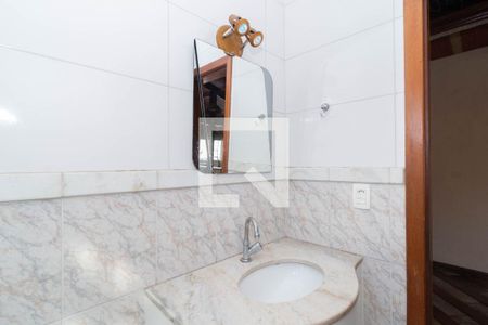 Casa à venda com 380m², 5 quartos e 2 vagasBanheiro Social 2