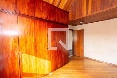 Casa à venda com 380m², 5 quartos e 2 vagasSuíte 2 - Superior