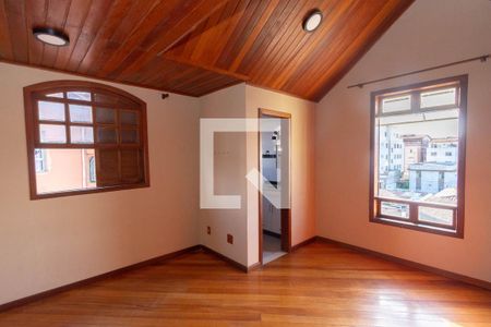 Casa à venda com 380m², 5 quartos e 2 vagasSuíte 2 - Superior