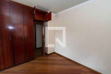 Casa à venda com 380m², 5 quartos e 2 vagasSuíte 1
